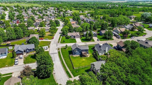 20855 W 227th Street, Spring Hill, KS 66083