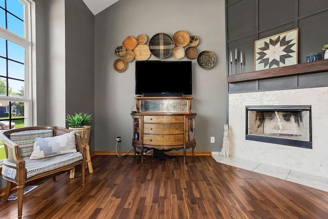 20855 W 227th Street, Spring Hill, KS 66083