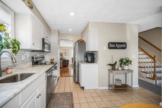 95 Abington Road 95, Danvers, MA 01923