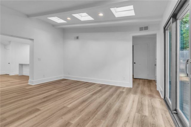 5836 Northumberland St, Squirrel Hill, PA 15217