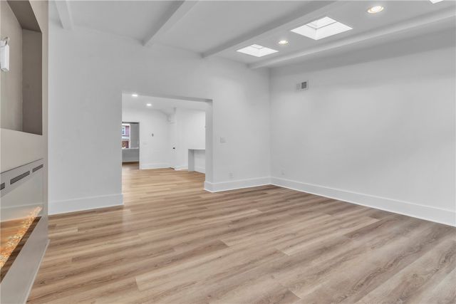 5836 Northumberland St, Squirrel Hill, PA 15217
