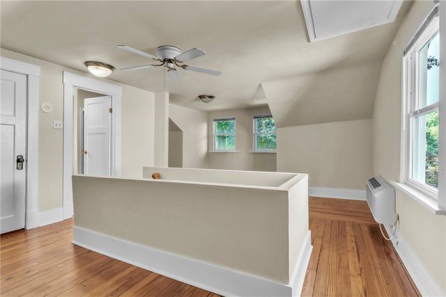 5836 Northumberland St, Squirrel Hill, PA 15217