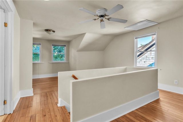 5836 Northumberland St, Squirrel Hill, PA 15217