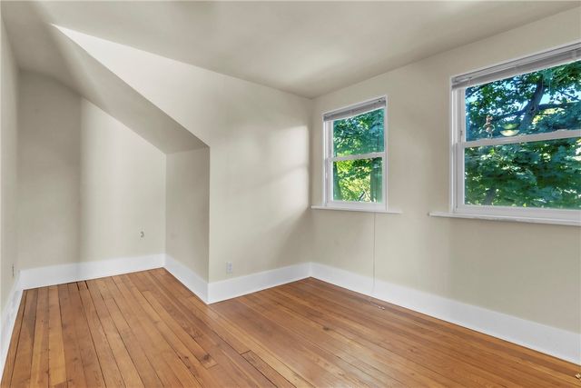 5836 Northumberland St, Squirrel Hill, PA 15217