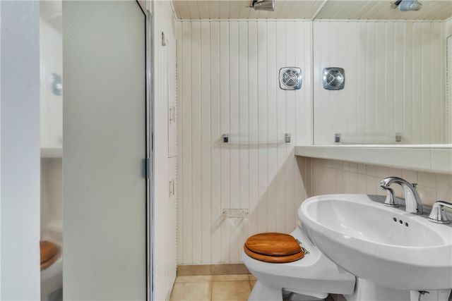 5836 Northumberland St, Squirrel Hill, PA 15217