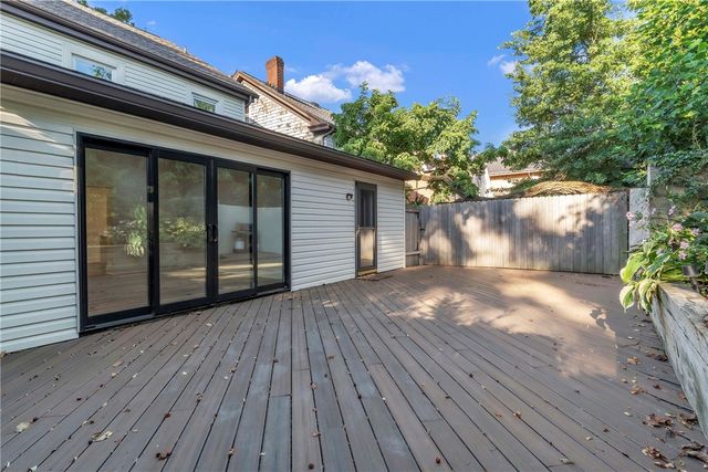 5836 Northumberland St, Squirrel Hill, PA 15217