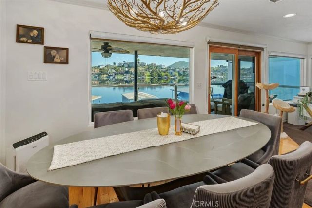 22386 Whirlaway, Canyon Lake, CA 92587