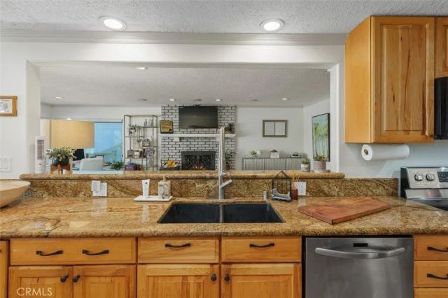 22386 Whirlaway, Canyon Lake, CA 92587