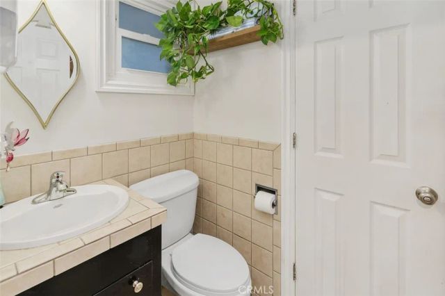 22386 Whirlaway, Canyon Lake, CA 92587