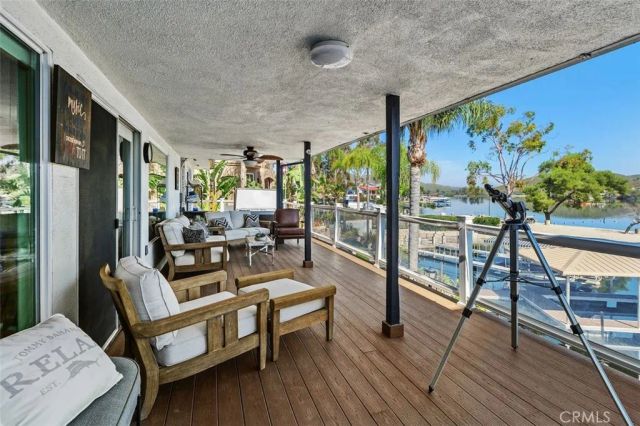 22386 Whirlaway, Canyon Lake, CA 92587