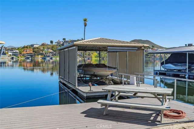 22386 Whirlaway, Canyon Lake, CA 92587