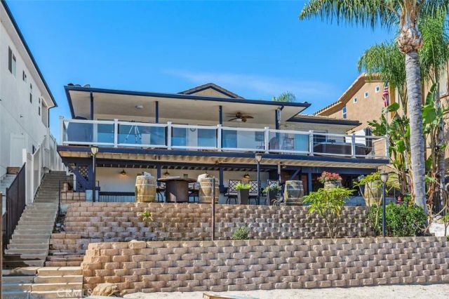 22386 Whirlaway, Canyon Lake, CA 92587