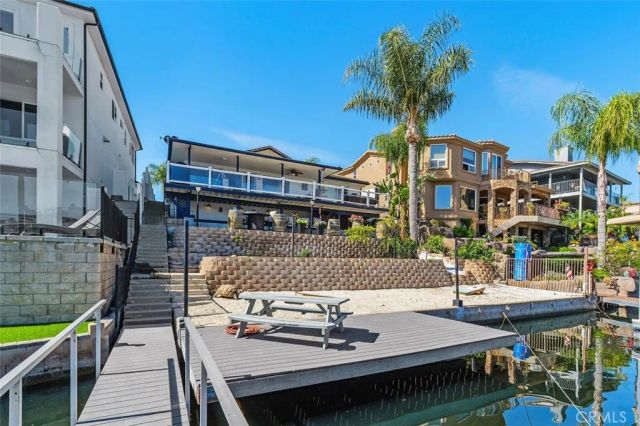 22386 Whirlaway, Canyon Lake, CA 92587