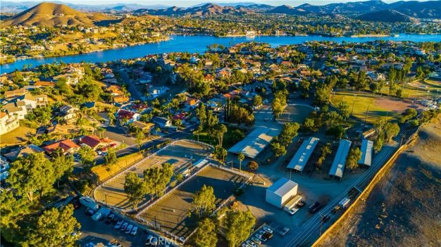 22386 Whirlaway, Canyon Lake, CA 92587