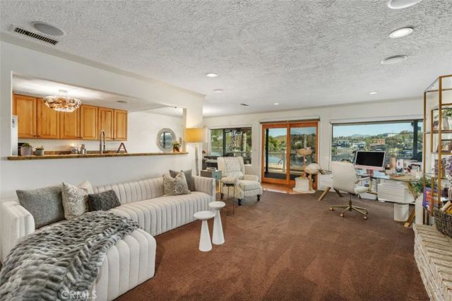 22386 Whirlaway, Canyon Lake, CA 92587