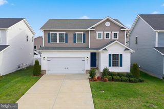 121 RAVEN OAKS DRIVE, Winchester, VA 22602