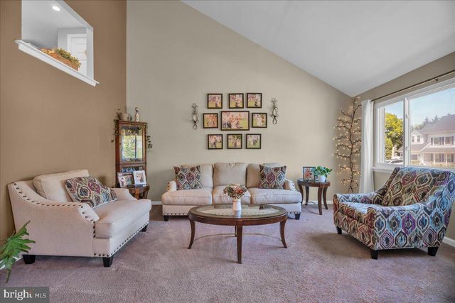 13 PELHAM RD, Marlton, NJ 08053
