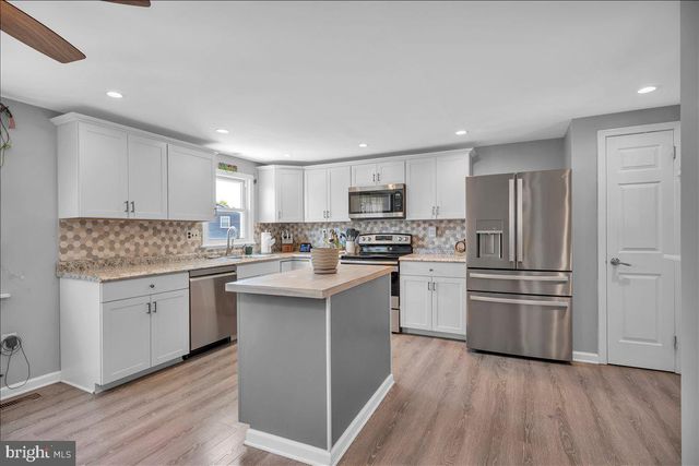 13 PELHAM RD, Marlton, NJ 08053