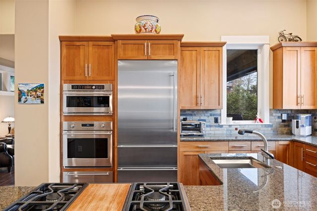 414 S Clarkwood Drive, Bellingham, WA 98225