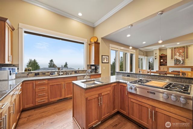 414 S Clarkwood Drive, Bellingham, WA 98225