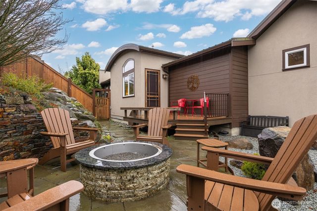 414 S Clarkwood Drive, Bellingham, WA 98225