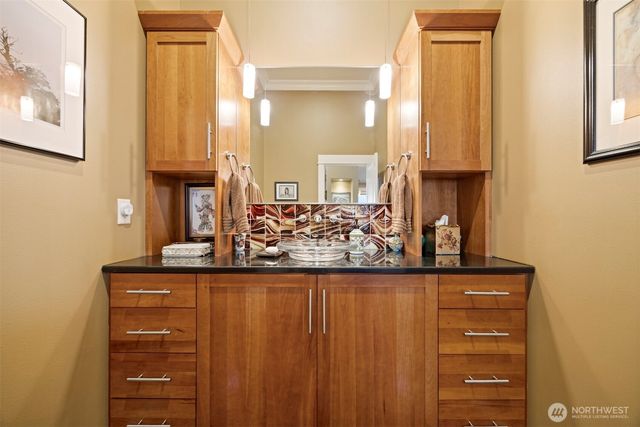 414 S Clarkwood Drive, Bellingham, WA 98225