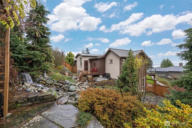 414 S Clarkwood Drive, Bellingham, WA 98225