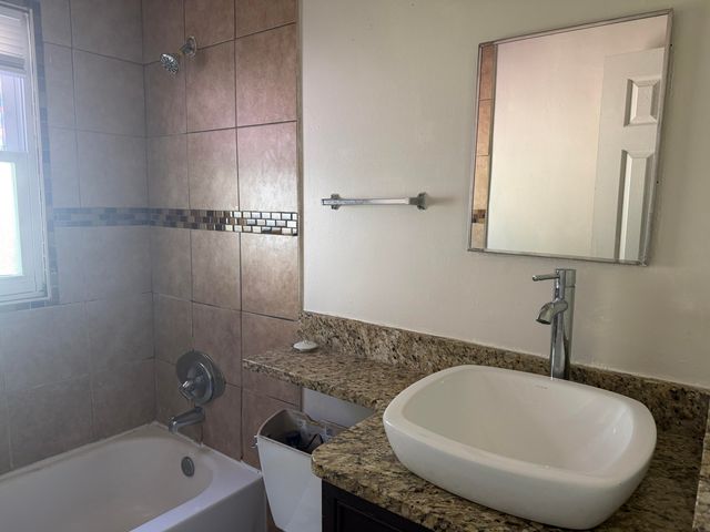 19421 Elkhart Street, Harper Woods, MI 48225