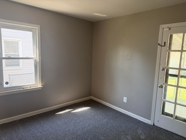 19421 Elkhart Street, Harper Woods, MI 48225