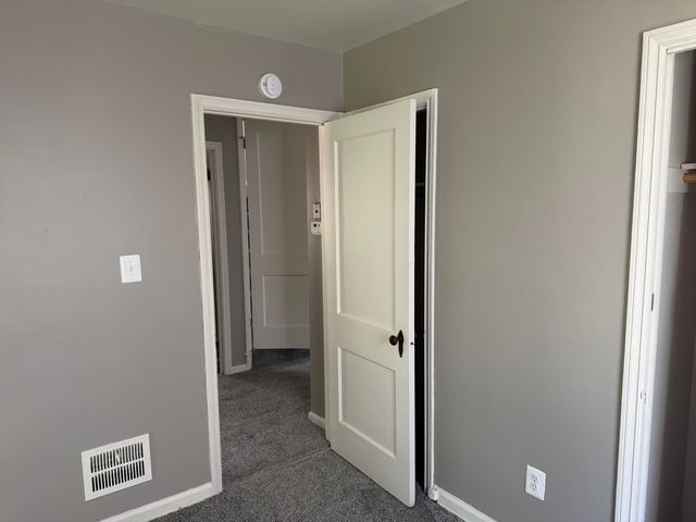 19421 Elkhart Street, Harper Woods, MI 48225
