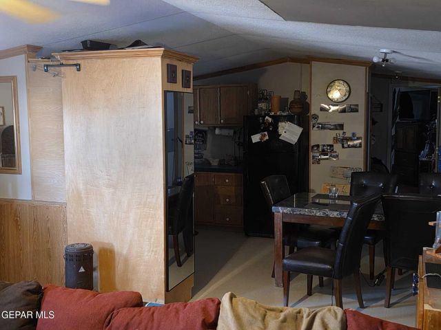 211 CARRIZO DR Drive, Sunland Park, NM 88063