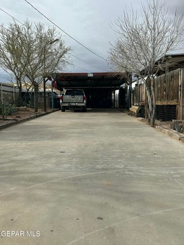 211 CARRIZO DR Drive, Sunland Park, NM 88063