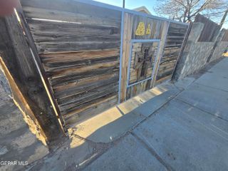 211 CARRIZO DR Drive, Sunland Park, NM 88063