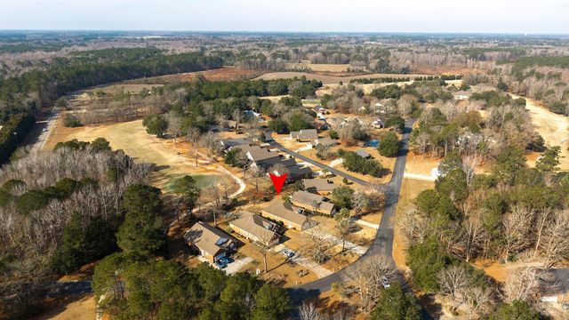 2 Fairway Drive, Manning, SC 29102