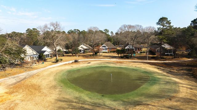 2 Fairway Drive, Manning, SC 29102