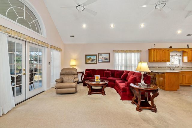 2 Fairway Drive, Manning, SC 29102