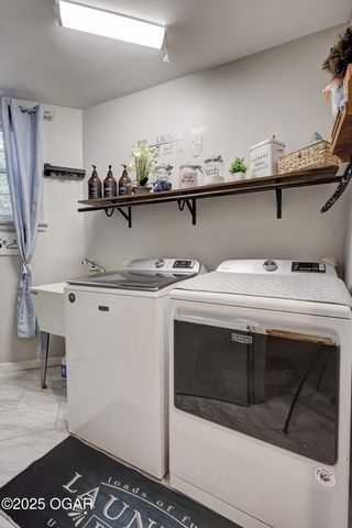 1743 S River Street, Carthage, MO 64836