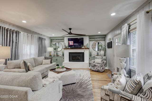 1743 S River Street, Carthage, MO 64836