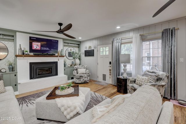 1743 S River Street, Carthage, MO 64836