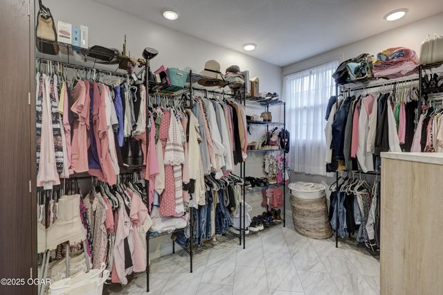 1743 S River Street, Carthage, MO 64836