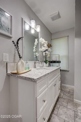 1743 S River Street, Carthage, MO 64836