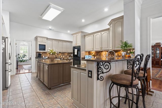 5138 Saint Andrews Cove, Olive Branch, MS 38654