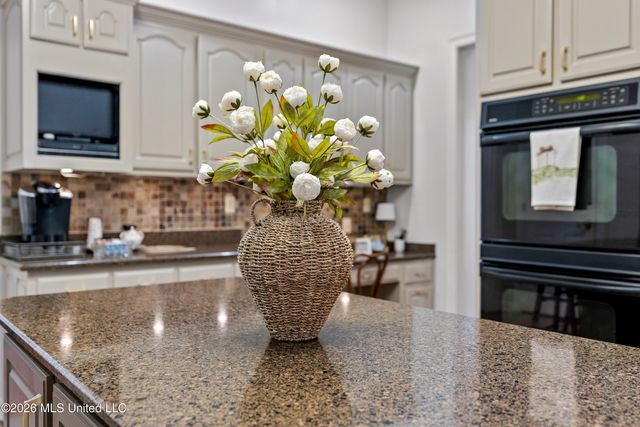 5138 Saint Andrews Cove, Olive Branch, MS 38654