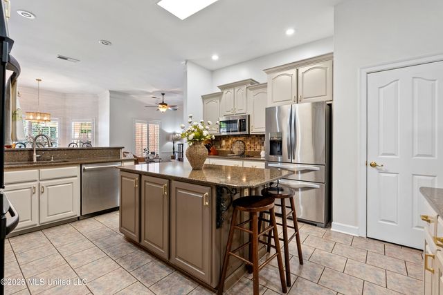 5138 Saint Andrews Cove, Olive Branch, MS 38654