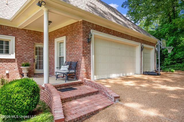 5138 Saint Andrews Cove, Olive Branch, MS 38654