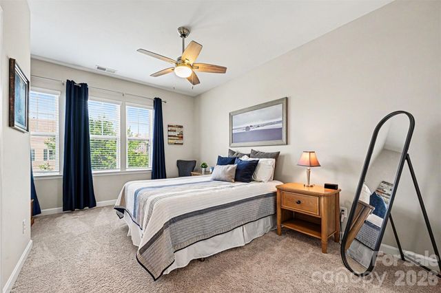 2507 Lochview Street, Pineville, NC 28134