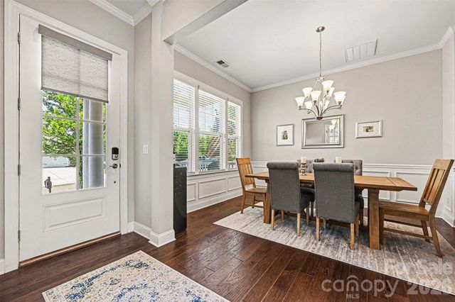 2507 Lochview Street, Pineville, NC 28134