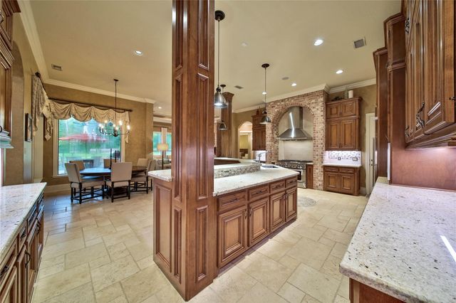 70 W Ambassador Bend, The Woodlands, TX 77382