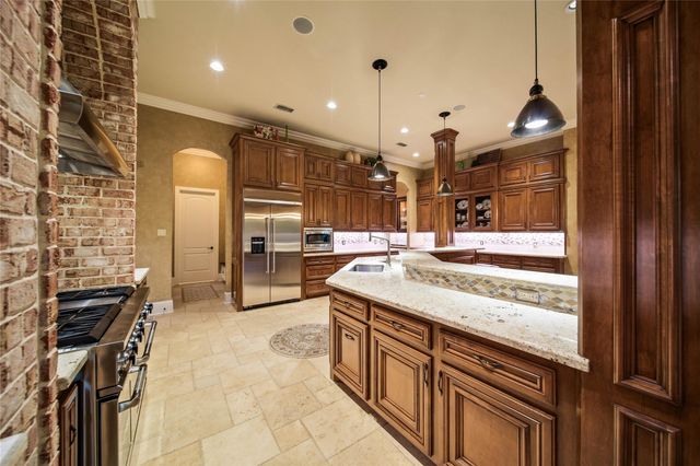 70 W Ambassador Bend, The Woodlands, TX 77382
