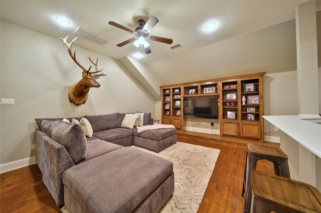 70 W Ambassador Bend, The Woodlands, TX 77382